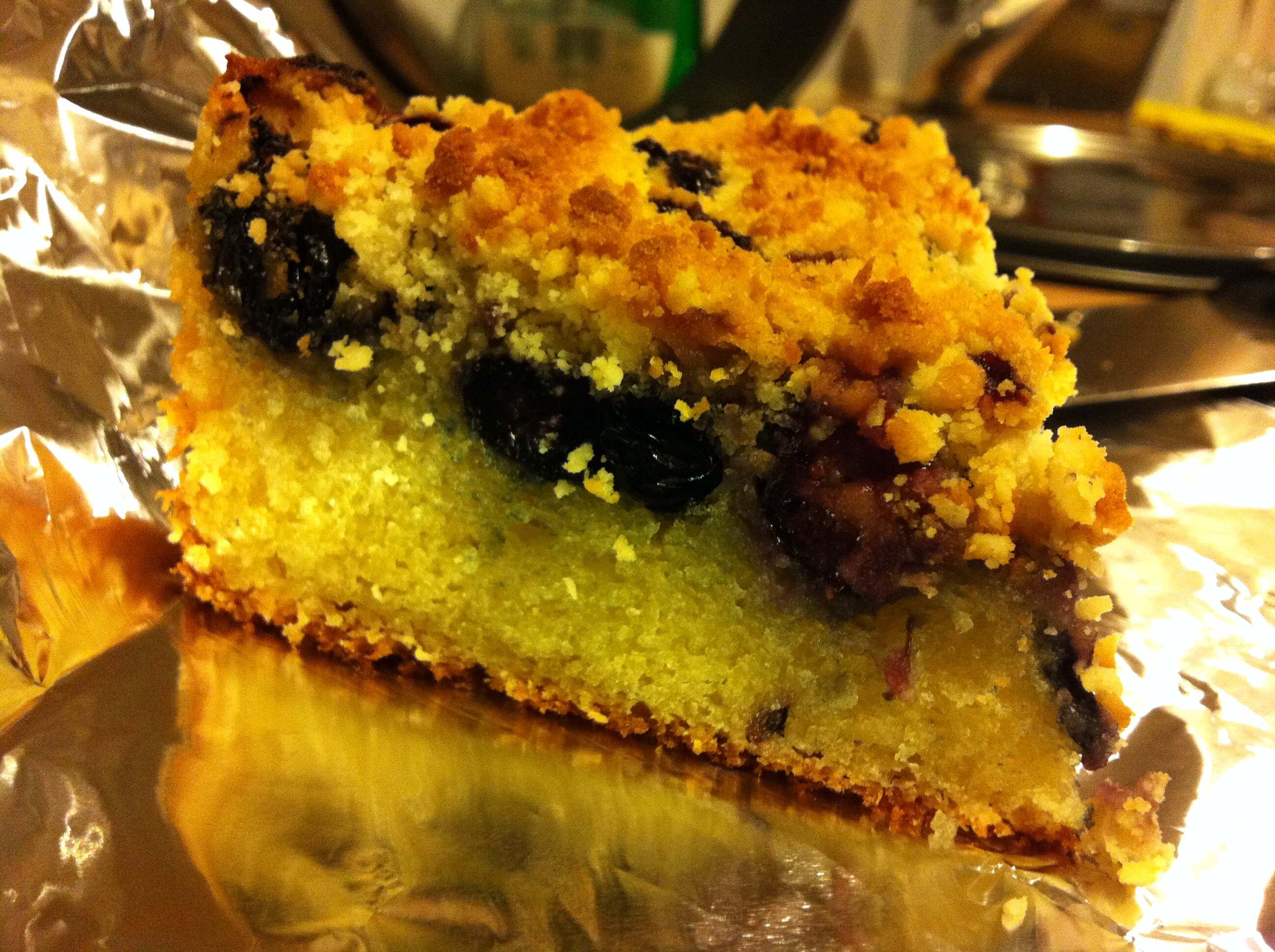 blueberry cake 5.JPG