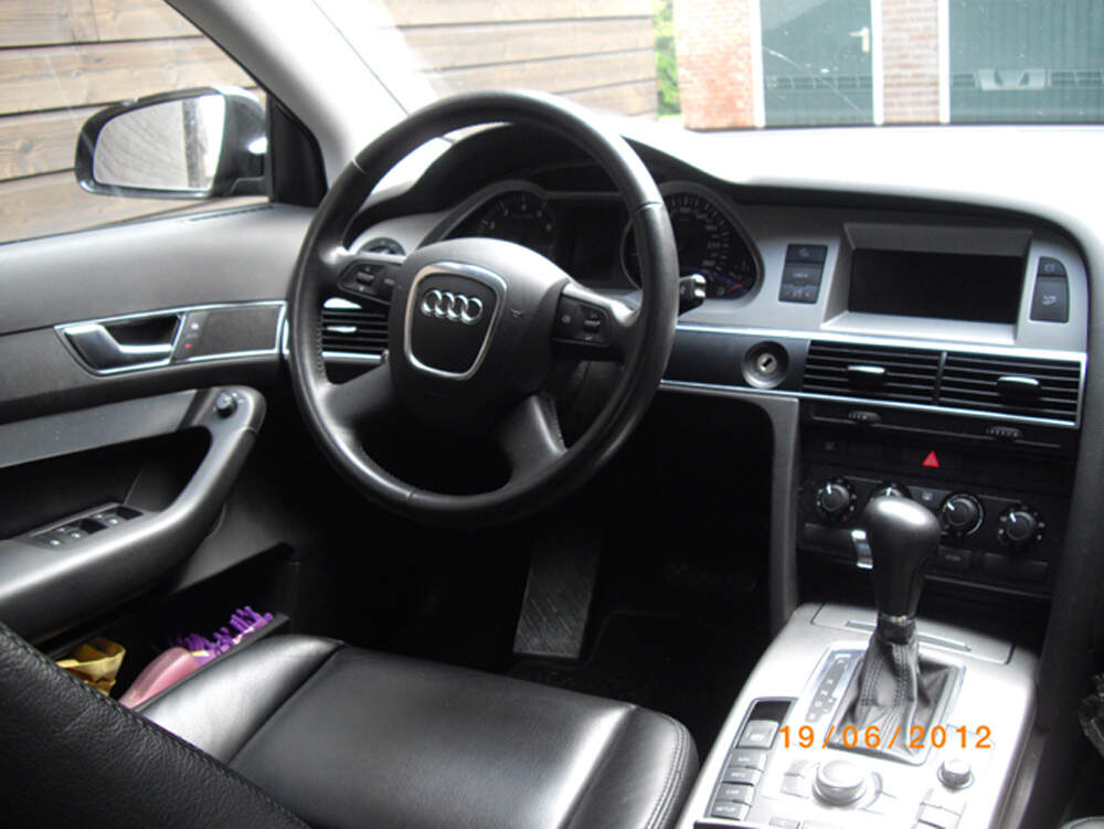 Audi A6 inside2.jpg