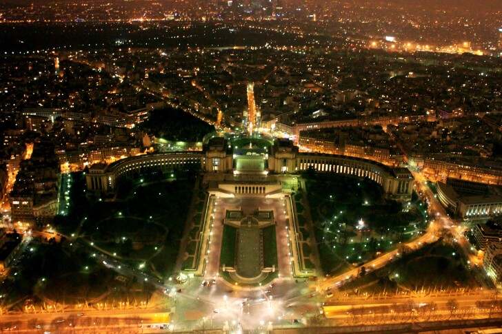 Night-View-Light-Paris-France-485x728.jpg