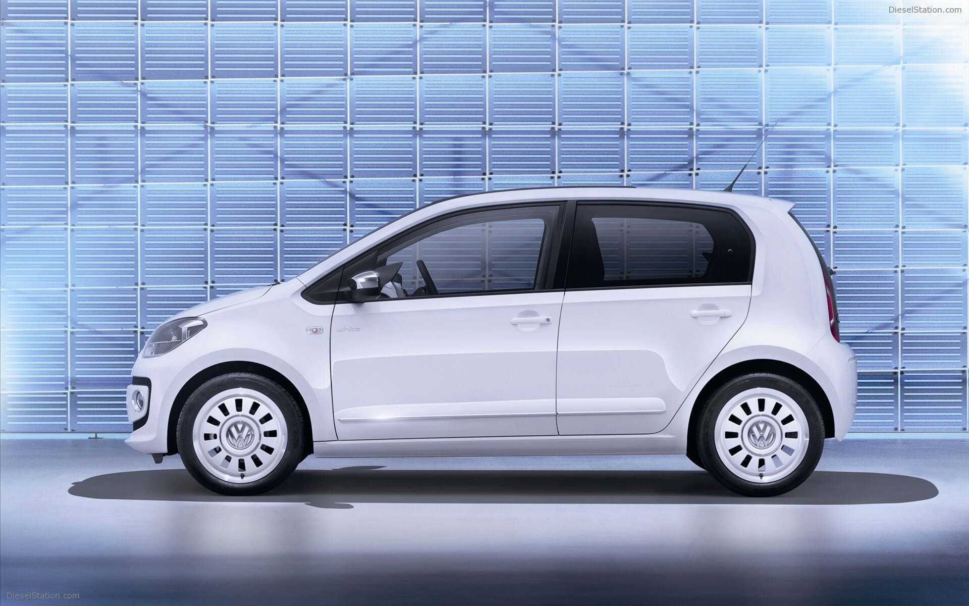 Volkswagen-UP-2012-widescreen-06.jpg