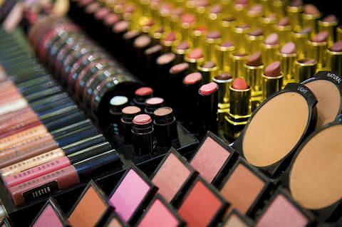 cosmetics department-thumb-480xauto-1007.jpg