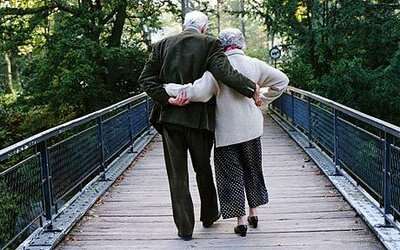 elderly-couple.jpg