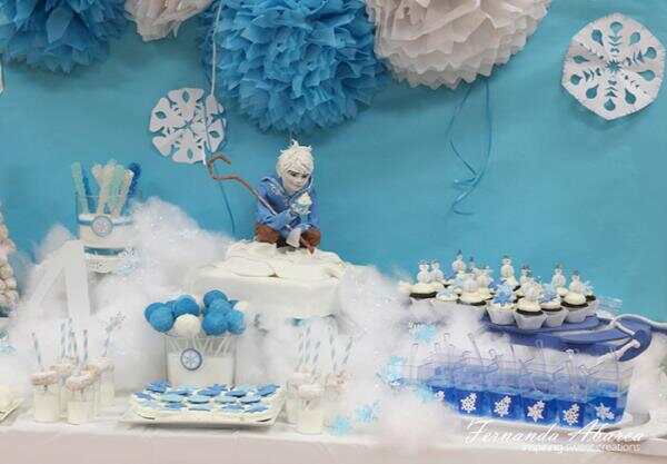 cupcake-art-movie-characters-sugar-sculptures-animator-fernanda-abarca-cakes-101.jpg