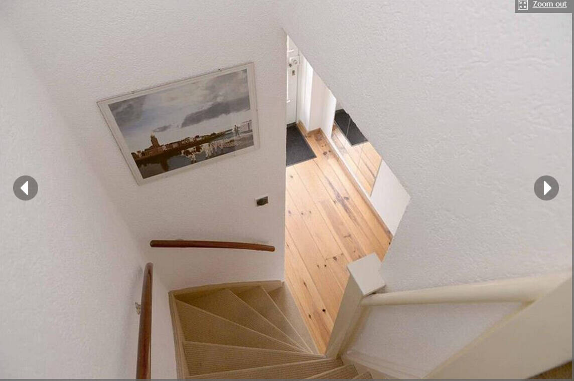 房内楼梯.jpg