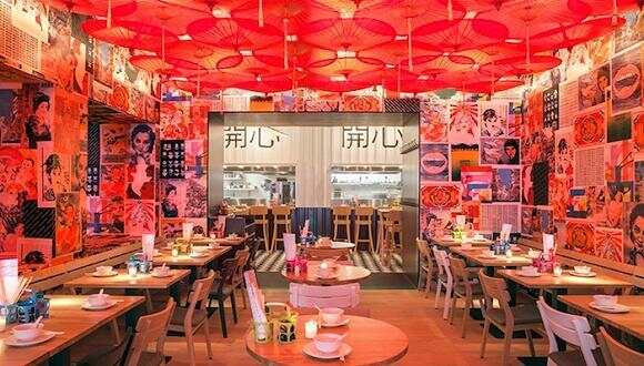 从荷兰的几家亚洲餐厅来看 原来老外眼中的中国风如此诡异