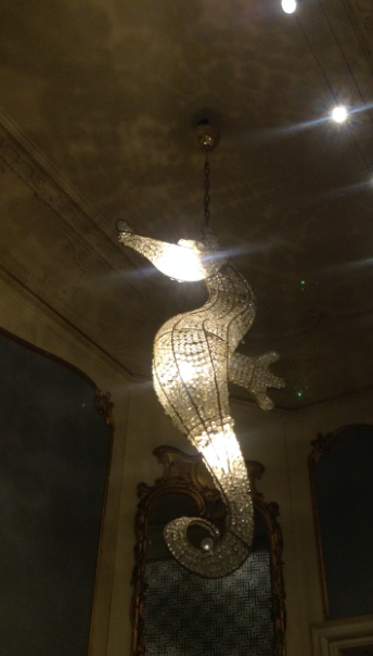 博物馆里的灯也都是很赞 超喜欢的海马.png