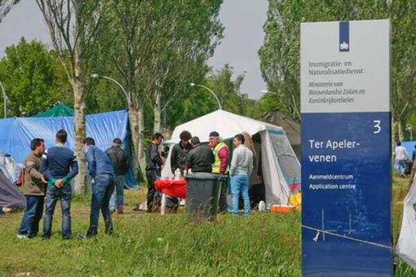 荷兰中央统计局报告难民数量仍上升,10月份来荷难民创新高!