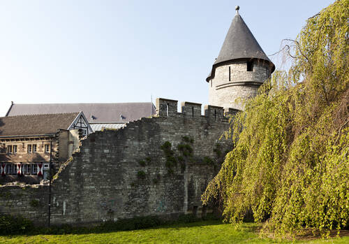 oude-stadsmuur-maastricht.jpg