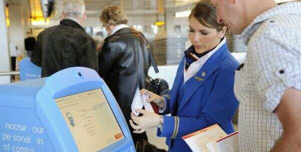KLM为乘客能舒适且快速登机想出新办法!一号在手,坐等无忧!