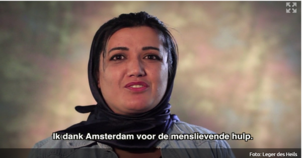 【暖心视频】难民录制短视频感谢荷兰人民对他们的帮助！