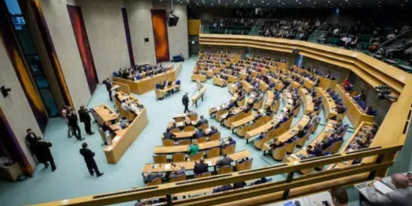小王子日之前可能有人袭击国会？荷兰反恐组织说没这回事