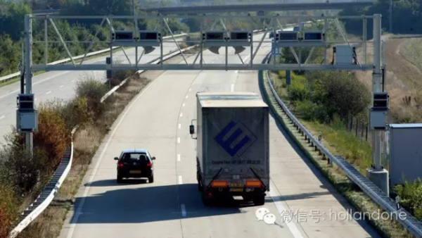荷兰市长带头示威抗议德国征收过路费