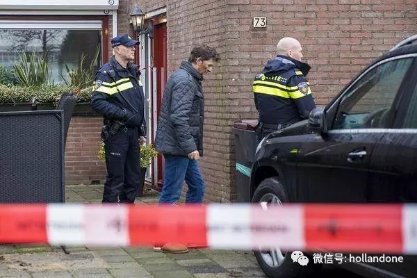 留意，圣诞年关将近，荷兰劫匪乔装打扮入屋抢劫！