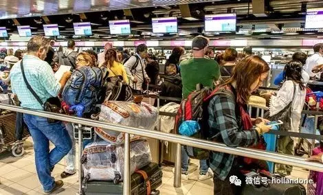 荷外交部不赞成说走就走，旅行前准备须充分以免烦人烦己