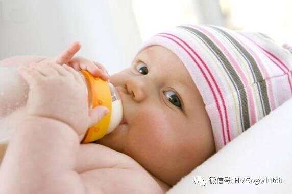 荷兰奶粉卖的这么火，这里面到底加了什么？看完都惊呆了