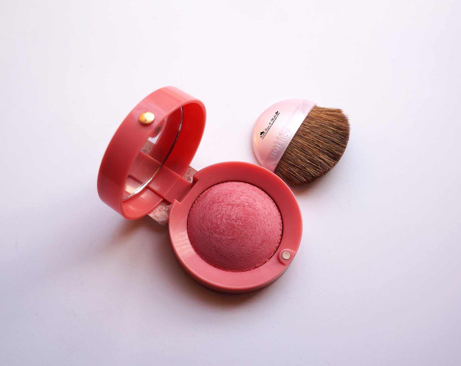 bourjois-baked-blush-rose-frisson-review-swatches-5.jpg