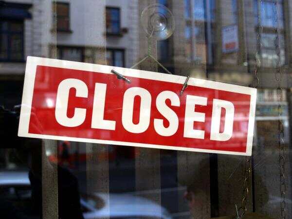 closed-sign1.jpg