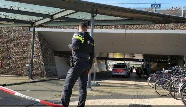乌特勒支车站警察开枪！全国性火车晚点