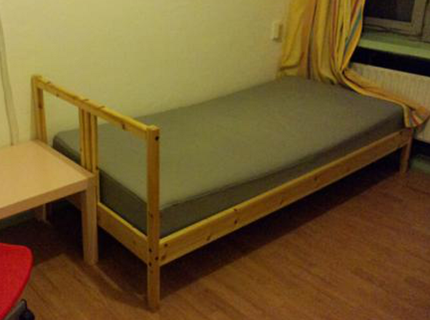Ikea single bed.png