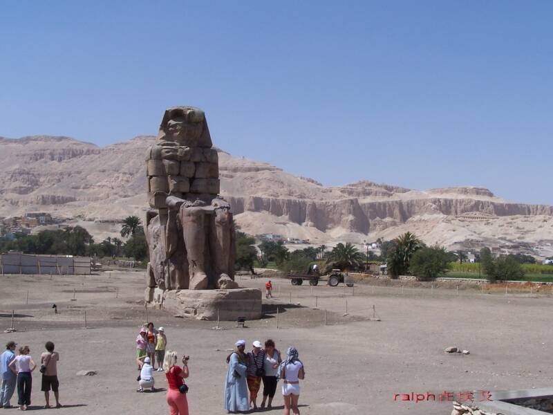 colossi of memnon