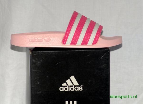 Adidas Slippers from ideesports.nl.jpg