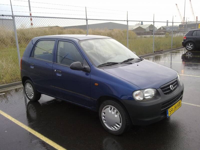 Suzuki Alto 2002的图片