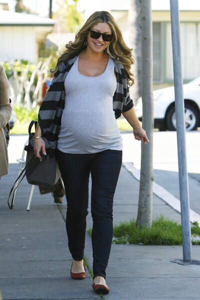 rebecca-gayheart-3rd-trimester.jpg