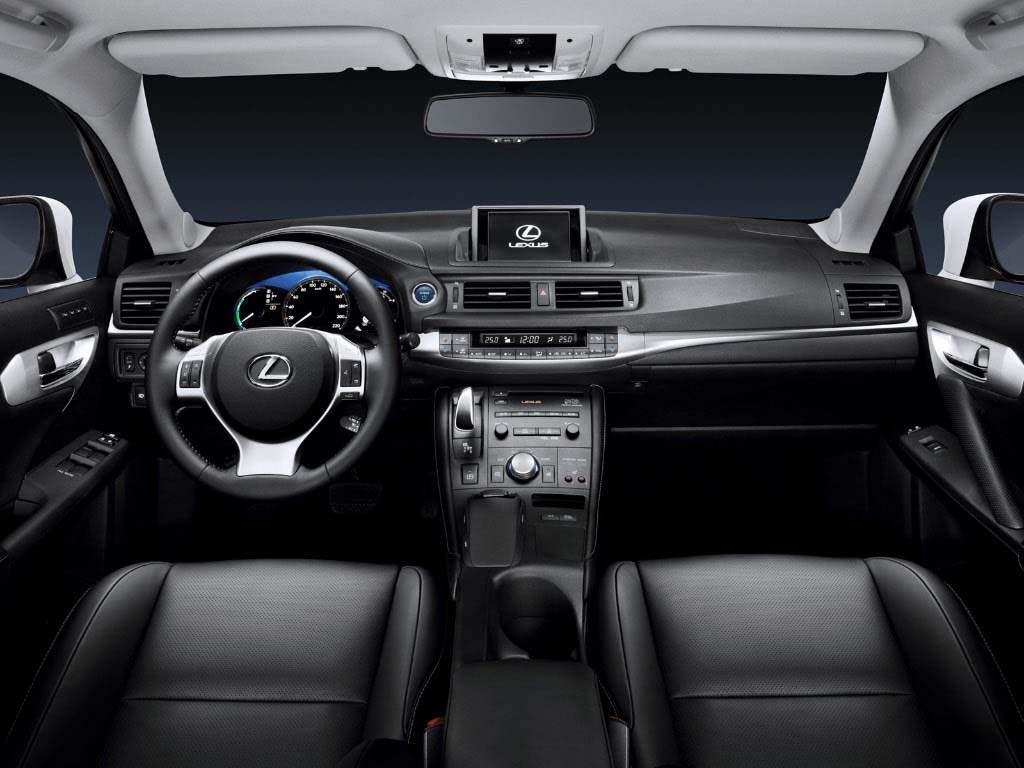 LEXUS_CT200h_INTERIOR_01.jpg