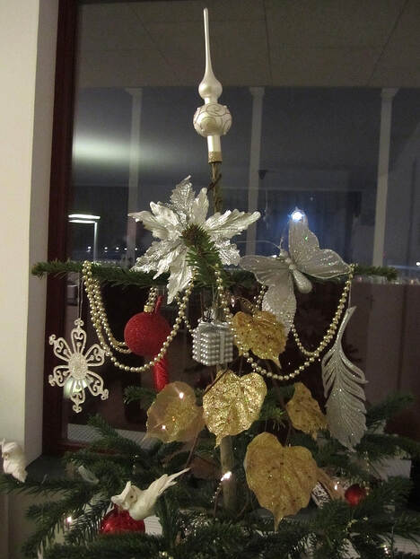 christmas tree detail.jpg