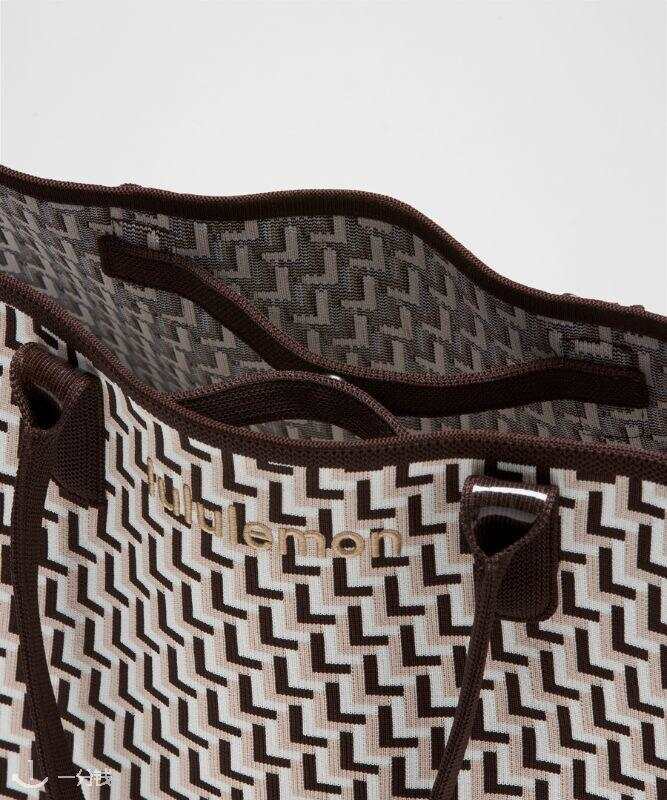 Classic Knit Tote Bag 18L