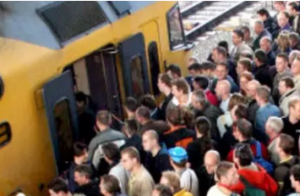 NS故障频发,2015鹿特丹火车站问题最多,每周你花多久时间等车